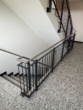 Treppenhaus - 4-Zimmer Dachterrassen-Wohnung mit 35 m² Dachterrasse! 2 Bäder/3 x Tiefgaragen-Stellplatz/Fußbodenheizung/Videosprechanlage/elektrische Rollläden!